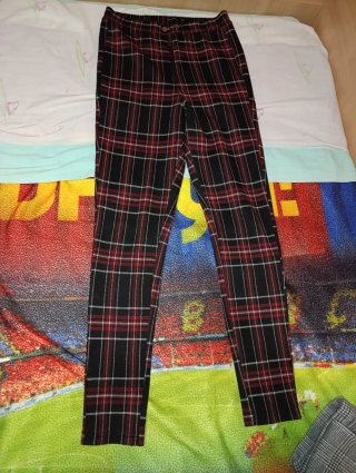 Pantalones de cuadros grises