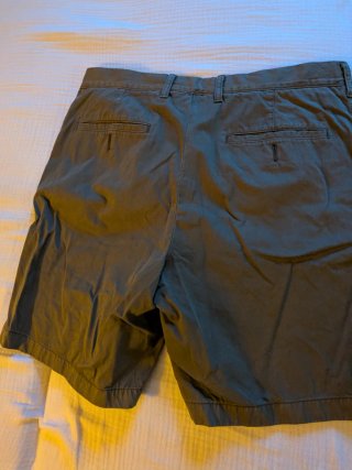 Bermuda Uniqlo Talla L Verde