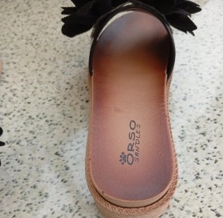 Chanclas Orso negras con flores