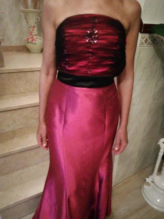 Vestido largo fiesta de color buganvilla