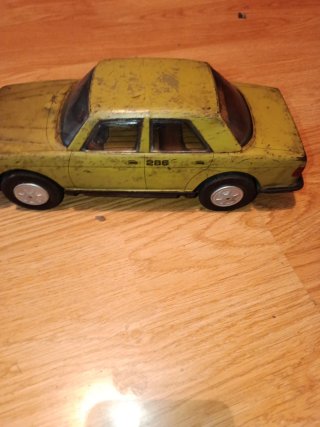 Coche Mercedes de juguete antiguo años 70