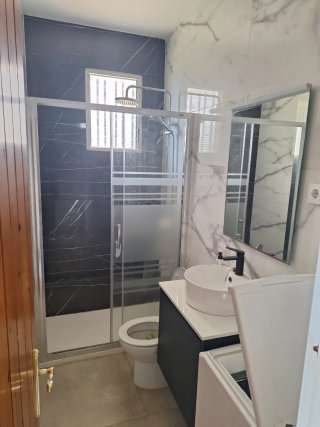 ESTUDIO EN ALQUILER (1 habitación/cocina/baño)