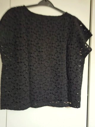 Blusa Yessica encaje negra talla M