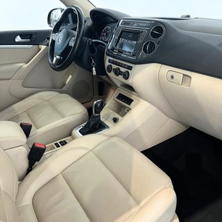 Volkswagen Tiguan SPORT DSG 4X4