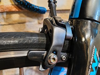 Bicicleta carbono Ultegra Di2 + Assioma | Wolfbike