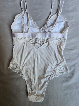 Body encaje Hunkemöller blanco canalé