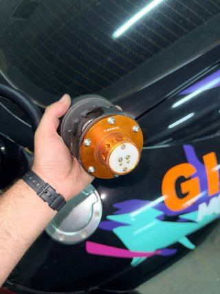 Volante OMP con piña y separador NRG