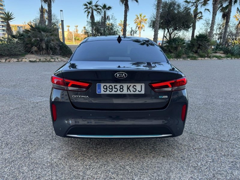 KIA Optima 2018 - foto 1