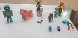 Muñecos Minecraft Steve y Cerdo