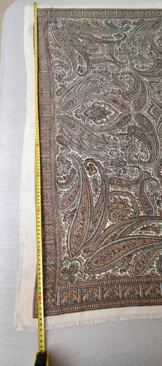 Pañuelo vintage de lana estampado paisley