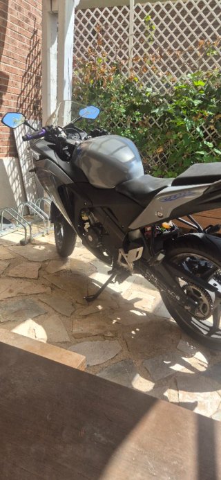 Honda CBR125R 2014