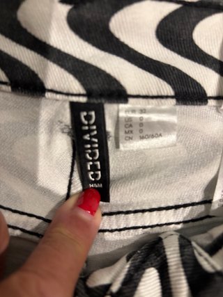 Pantalones H&M Talla 32 Estampado Ondas