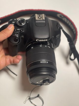 Equipo Canon EOS 600D Cámara Digital