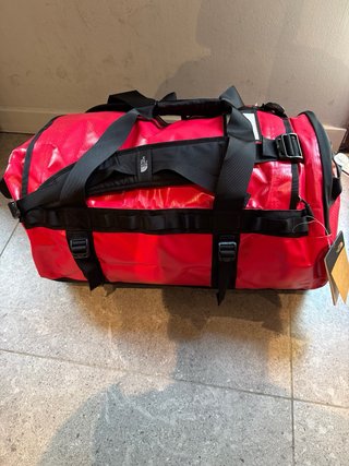 Bolso The North Face Base Camp Duffel M Rojo