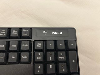 Teclado y ratón inalámbrico Trust