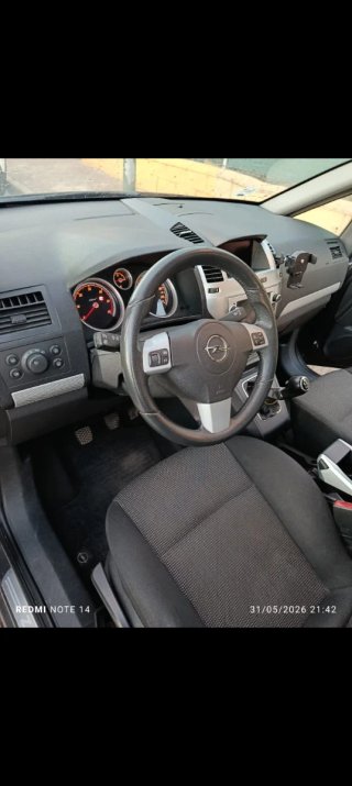 Opel Zafira 2011