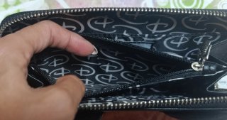 Cartera Mickey Disney Negra y Roja