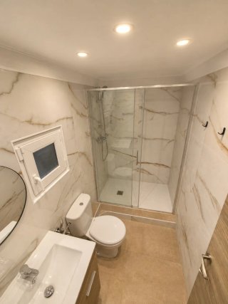 REFORMAS DE BAÑOS.