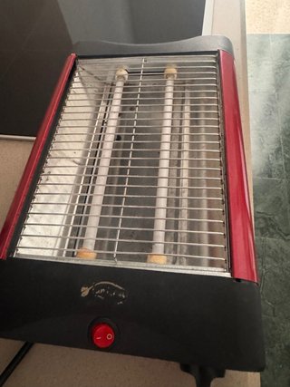 Tostador/Grill Eléctrico Rojo y Negro