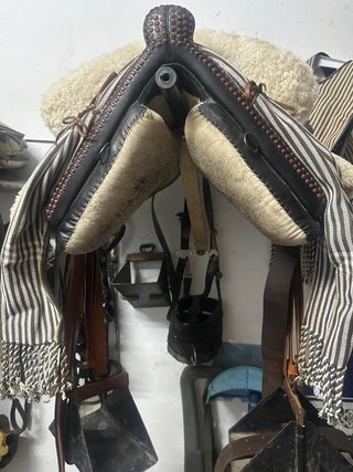 Montura vaquera mixta rejoneo