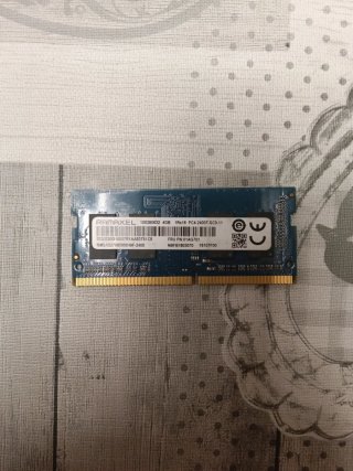 Memoria RAM portátil 4GB PC4-2400T