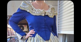 Corpiño fallera con pico azul marino y zapatos 38