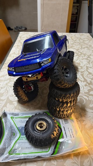 Traxxas TRX4 com upgrades