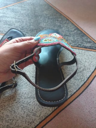 Sandalias Indicas de Piel Adornadas