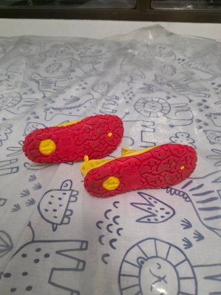 Escarpin Speedo para bebé, amarillos