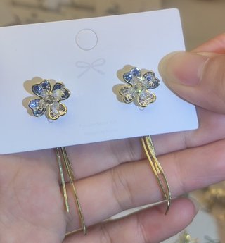 Pendientes flor circonita dorados