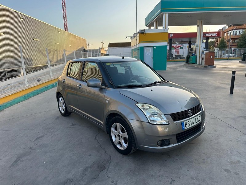 Suzuki Swift 2008 - foto 1