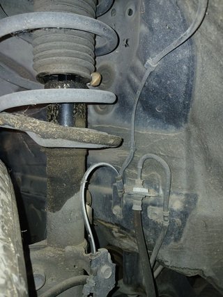 AMORTIGUADOR DELANTERO IZQUIERDO Toyota Verso (AUR2/ZGR2)(2009->)