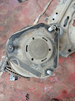 AMORTIGUADOR DELANTERO IZQUIERDO Toyota Verso (AUR2/ZGR2)(2009->)