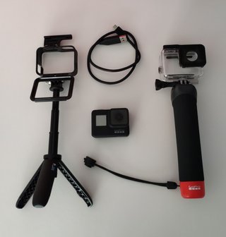 Jamás usada GoPro Hero 7 Black 4K + Kit