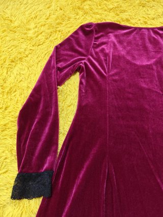 Vestido Gótico Victoriano Granate Terciopelo Negro