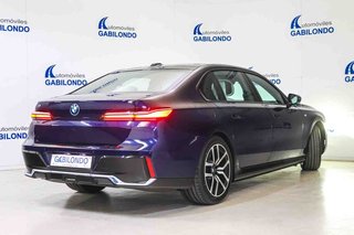 BMW i7 eDrive50 M Sport **Techo panorámico**