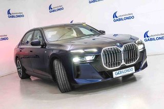 BMW i7 eDrive50 M Sport **Techo panorámico**