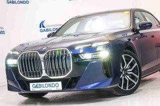 BMW i7 eDrive50 M Sport **Techo panorámico**