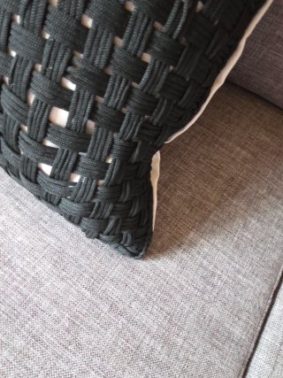 Cojín y funda exterior trenzado Negro IKEA. NUEVOS