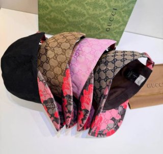 Gorra Gucci Negra y Rosa y gris