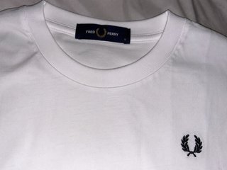 Camiseta Fred Perry Blanca con Laurel