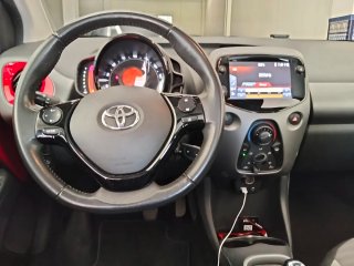 TOYOTA AYGO AUTOMÁTICO