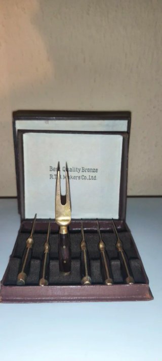 Set Vintage Posate Bronzo R.T.B. Makers Bangkok