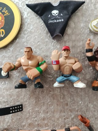 Lote Accesorios y Figuras WWE