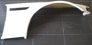082-ALETAS DELANTERAS EN FIBRA BMW E46 M3