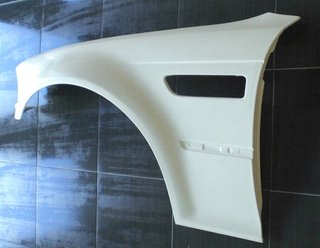 082-ALETAS DELANTERAS EN FIBRA BMW E46 M3