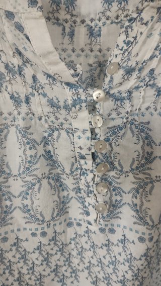 Blusa Adye/ Pull & Bear Talla M Estampada