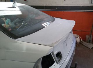 083-ALERON DE MALETERO BMW E46 CSL