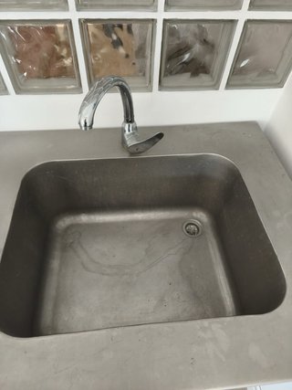 Mesa de acero inoxidable con pica 2 metros