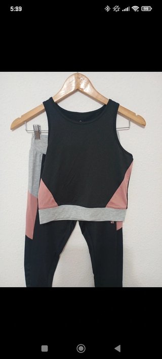 Conjunto deportivo negro y rosa Talla 14 años